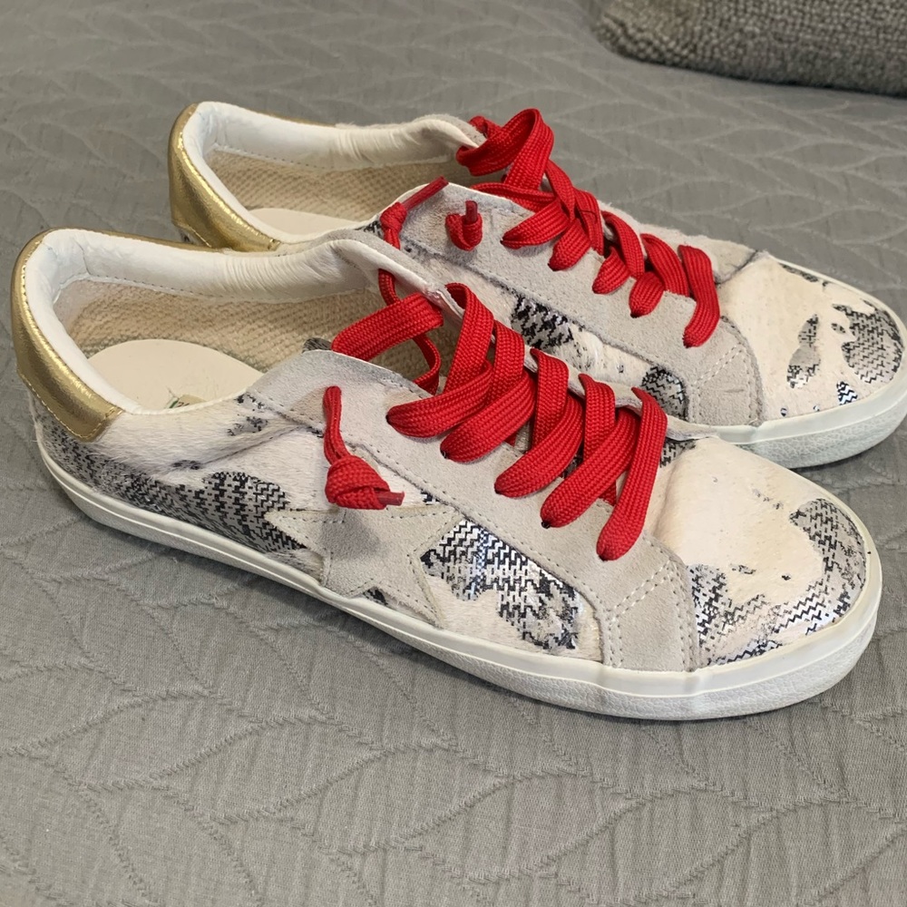 Vintage Havana sneakers 7.5